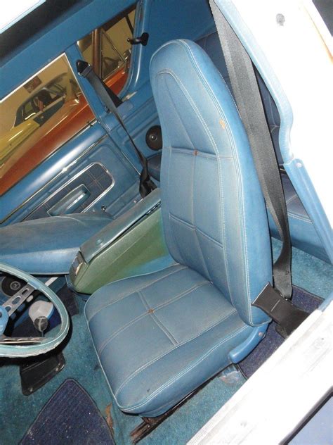 Gada amc gremlin iekšpusē šīs funkcijas bija parastās. 1976 AMC Gremlin X Levi's edition interior in 2020 | Amc ...