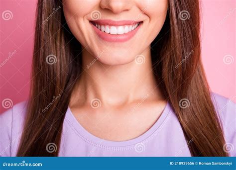 Closeup Cropped Photo Of Beautiful Woman With Brunette Hair Smiling