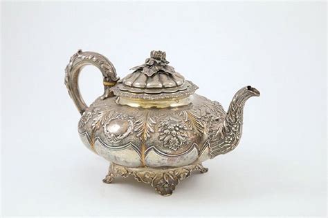 George Iv Sterling Silver Teapot Melon Shape With A Wide Band Tea