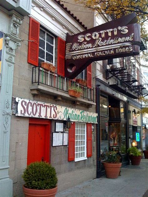 THE UNDENIABLE TRUTH: RED SAUCE EVERYWHERE | Downtown cincinnati