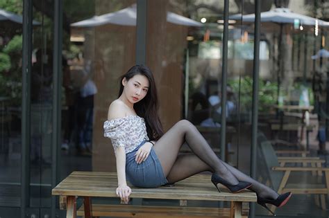 Images Skirt Pantyhose Girls Legs Asian Sit Side Table Hands