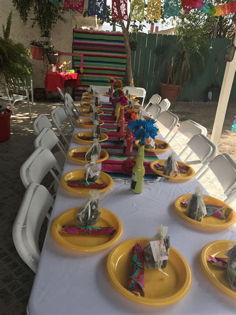 Fiesta Theme Bridal Shower Table Set Up Mexican Theme Party Beautiful Decor Fiesta Party