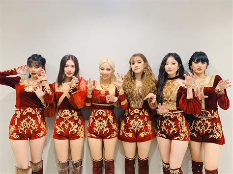 G Idle Stage Outfits Lion Gidle Gi Dle 2020