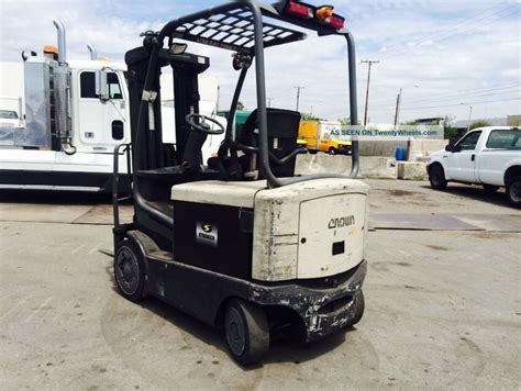 2006 Crown Forklift Electric 5000 Goes 15 Feet High Side Shift