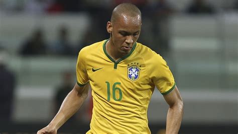 Brazil midfielder was a key figure in jurgen klopps champions league and premier. ประวัติ Fabinho ( ฟาบินโญ่ )