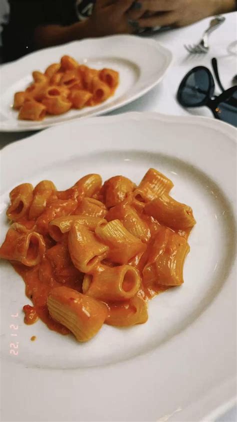 Carbone Spicy Rigatoni Pasta Italian Recipes Favorite Recipes Food