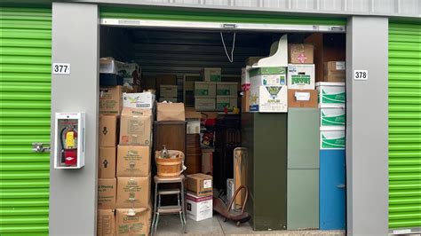 Abandoned Storage Locker Is A Money Making Machine 1000 Collectibles