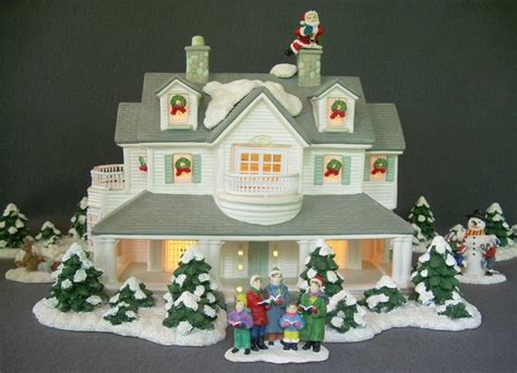 Christmas Village Lighted Ceramic House And Accessories People Santa