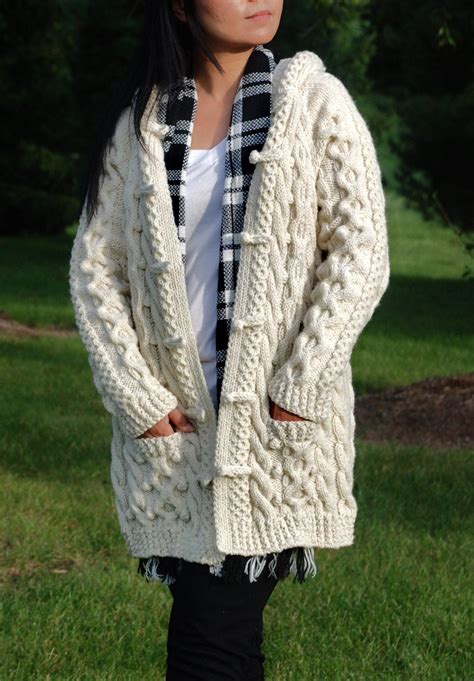 Hand Knit Women Chunky Cable Aran Irish Fisherman Sweater Coat Cardigan