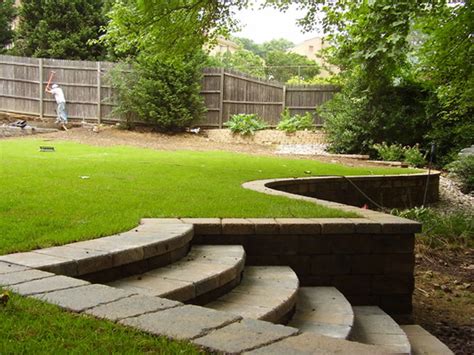 Innovative Retaining Wall Ideas For Sloped Backyard Retaining Wall