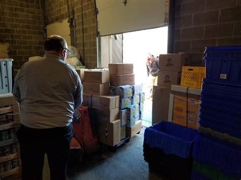 KNIA/KRLS Radio Food Drive Culminates with Food Delivery | KNIA KRLS