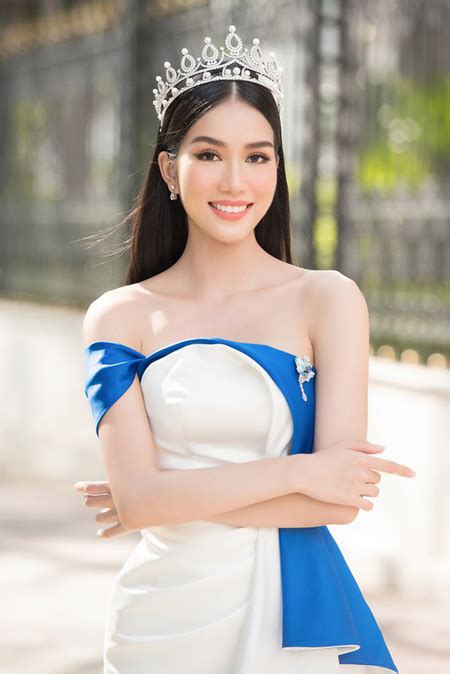 Because of the coronavirus pandemic delaying the 2020 competition, she has worn the crown longer. First runner-up of Miss Vietnam 2020 to compete in Miss International 2021