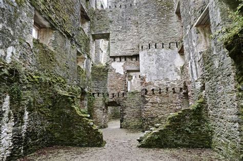 Berry Pomeroy Castle The Most Haunted Castle In England Solosophie