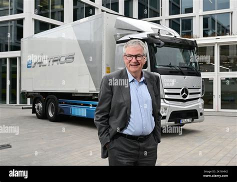Daimler Truck Boss Hi Res Stock Photography And Images Alamy