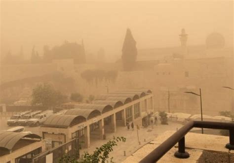 Major Dust Storm Causes Damage To Health Of Chronically Ill Health