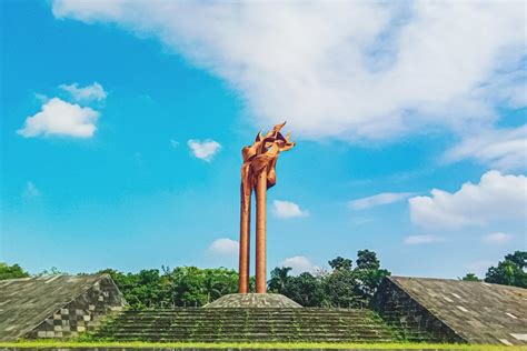 monumen bandung lautan api jelajahi indonesia