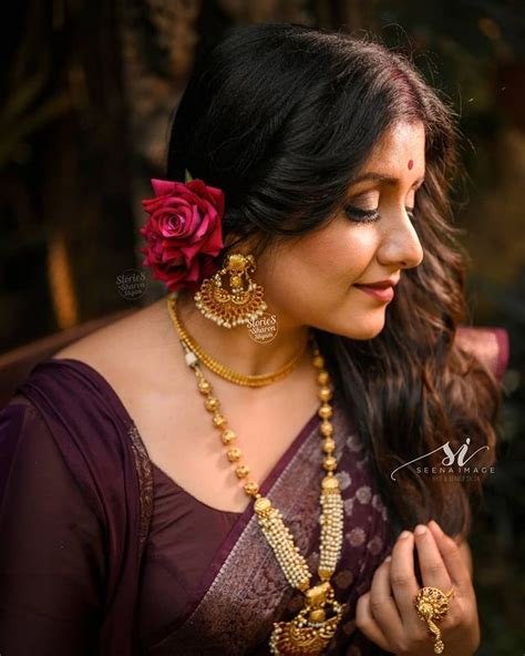 Sarayu Mohan Photoshoot In Saree Hd Beautiful Women Over