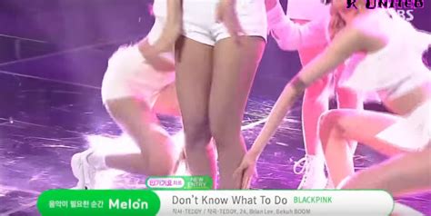13 skinship heavy moments in female k pop dances that will make you swoon koreaboo