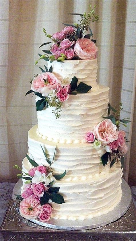 20 Sweetest Buttercream Wedding Cakes Roses And Rings Wedding