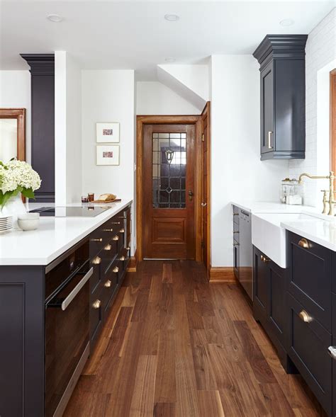 When interviewing toronto kitchen and bath designers, make sure to share these habits so they can best fit the room to suit your needs. The Old and the New — Classic Toronto Kitchen by Square ...