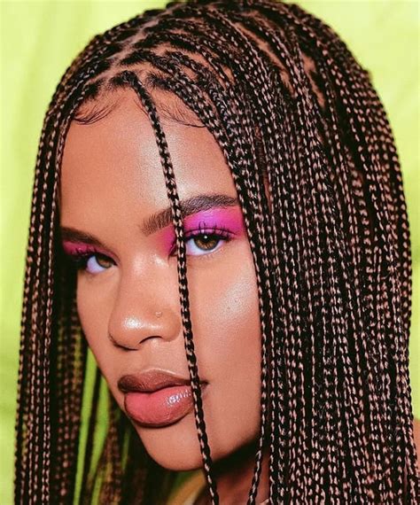 It is amazing that both long and short braids can be styled in a bob, and you even have the. 21 Cool and Trendy Knotless Box Braids Styles - Haircuts ...