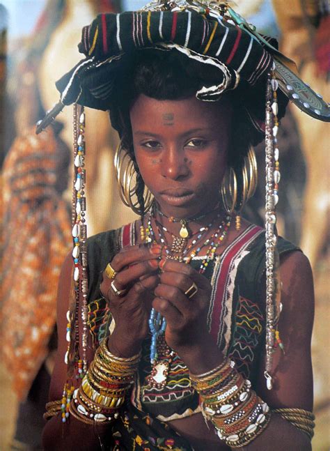 Books Carol Beckwith And Angela Fisher African Beauty African People