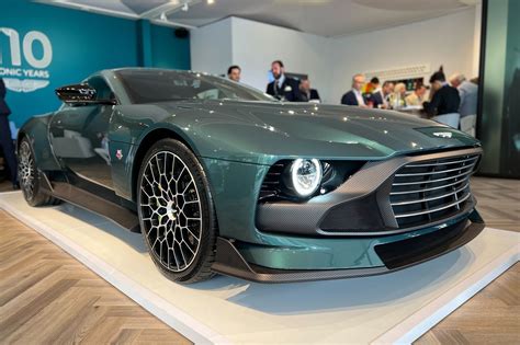 Aston Martin Valour Unveiled With V12 And Manual Gearbox Carbuzz