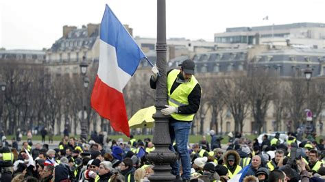 Clashes Break Out In France In Latest Yellow Vest Protest