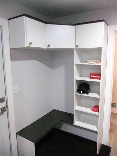 Corner Locker Wflat Faced Cabinets Above Shelving And Bench Seat