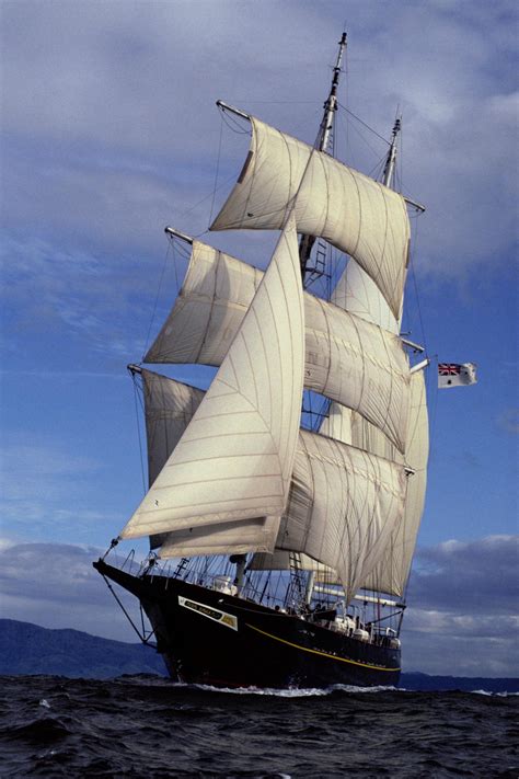 Set Sail Aboard The Tall Ship Young Endeavour Navy Daily