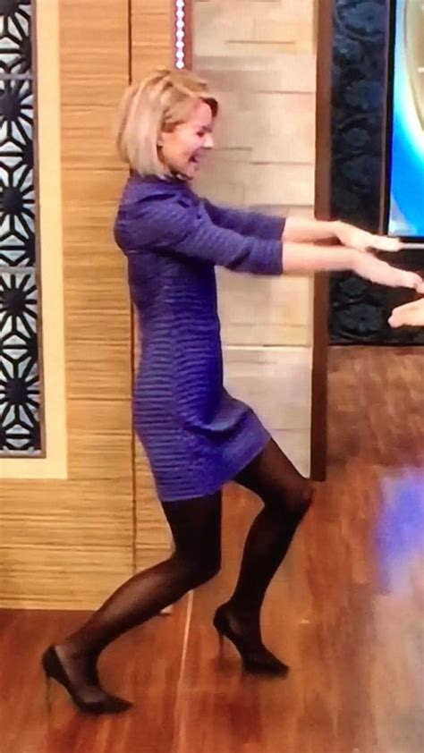 Celebrity Legs And Feet In Tights Kelly Ripa`s Legs And Feet In Tights 8