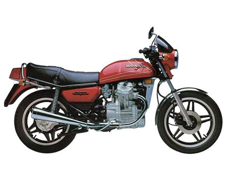For cafe racer project, many bikes from the 80's to early 90's are very good base bikes, you'll find a ton of article online about which bikes are the most of the unfinished cafe racer projects for sale are because people wanted to do something way too difficult, do not make that mistake, go for something. The 8 Best bikes for a Café Racer project - BikeBrewers.com