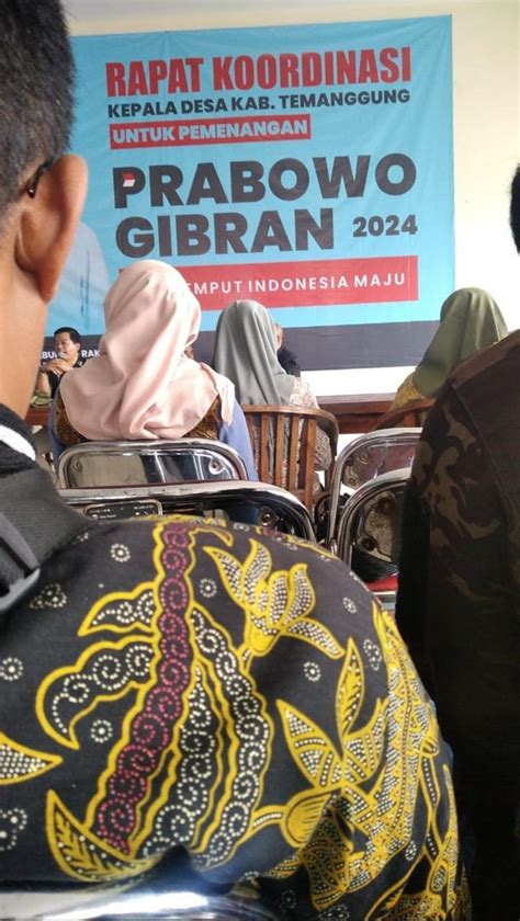 Beredar Foto Rapat Koordinasi Kades Menangkan Prabowo Gibran Netizen