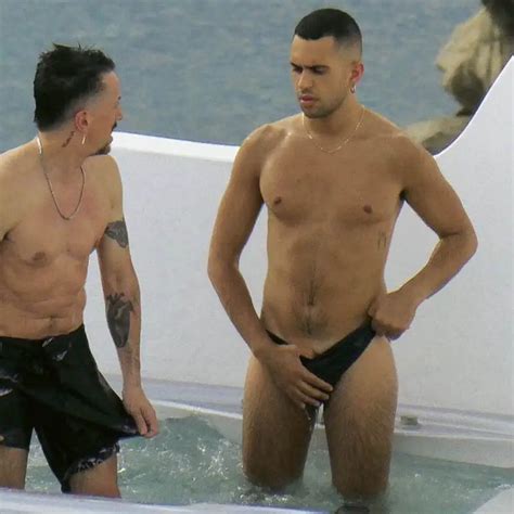 Omg He S Naked Eurovision Italian Singer Mahmood Omg Blog