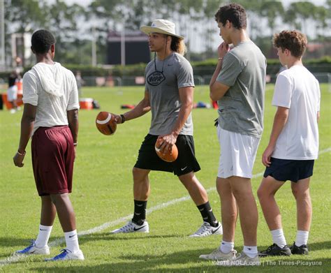Nations Top Quarterbacks Build A Fraternity At Manning Passing Academy