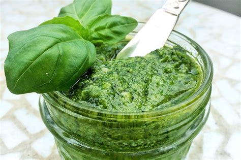 Met dit ingrediënt wordt je pesto nóg lekkerder