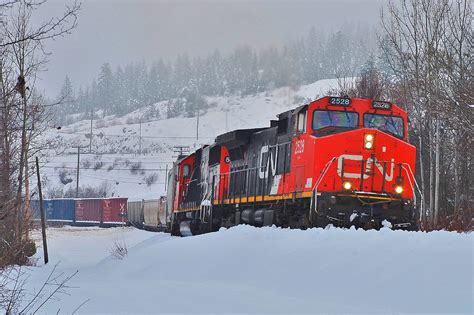 Railpicturesca Richard Hart Photo Cn Nos2528and5441 Are Climbing The