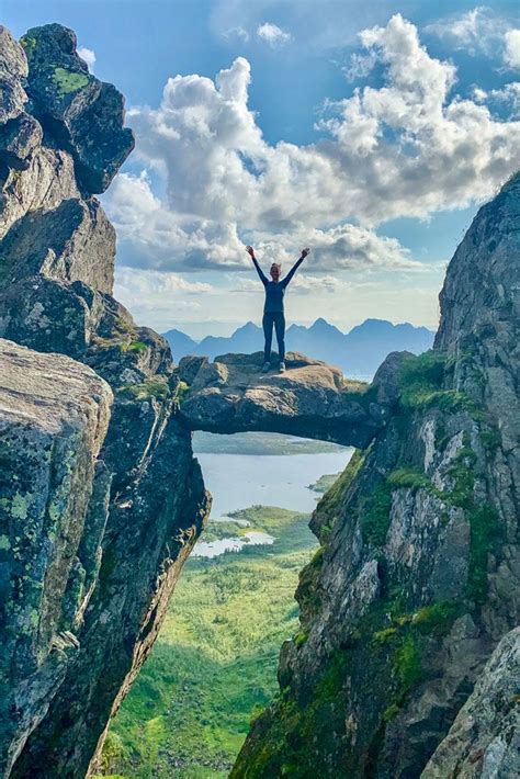 Hiking Svolvaer Fløya In The Lofoten Islands Earth Trekkers