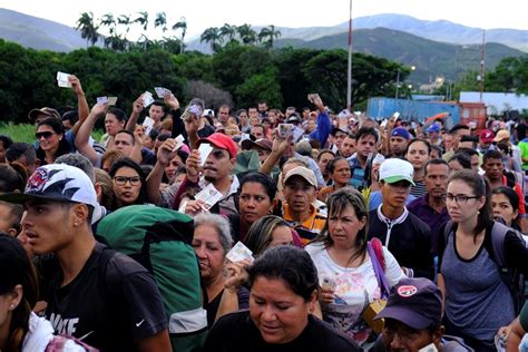 Venezuela Reopens Border Crossing With Colombia