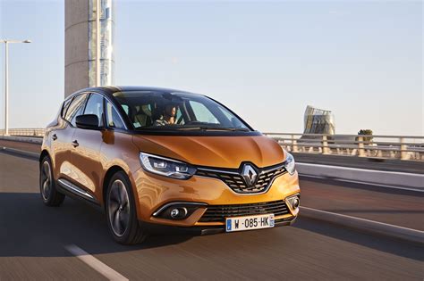 Renault Scenic 2016 Review Gallery Carbuyer