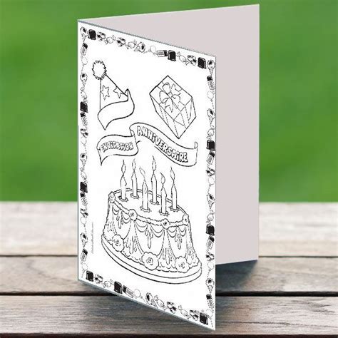 Carte carrée double au format 15*15 cm fond en papier blanc et noir. Invitation anniversaire à colorier Gâteau en noir et blanc ...
