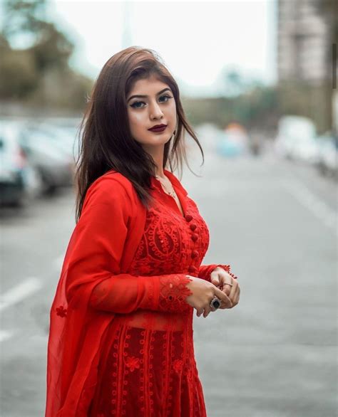 Arishfa Khan Stylish Girl Pic Fashion Stylish Girl Images