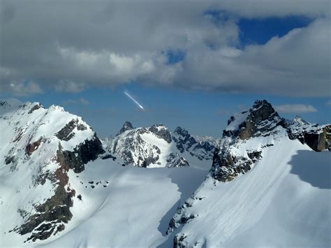 Die alpen sind das höchste hochgebirge im inneren europas. Es hat noch viel Schnee in den Alpen! | Segelfluggruppe ...