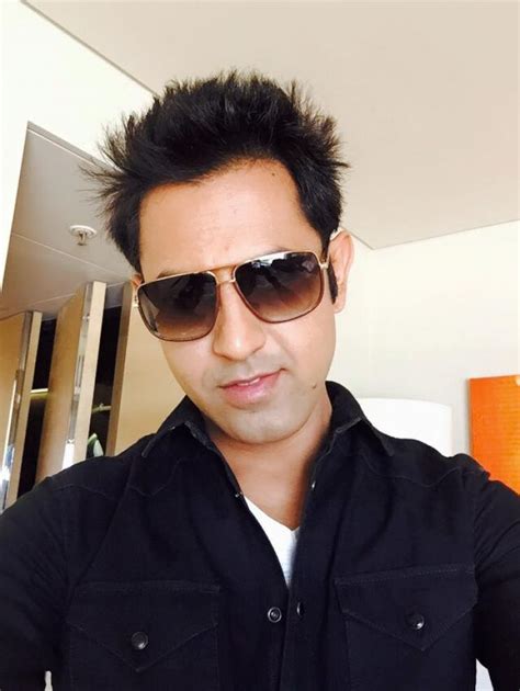 Pictures Of Gippy Grewal