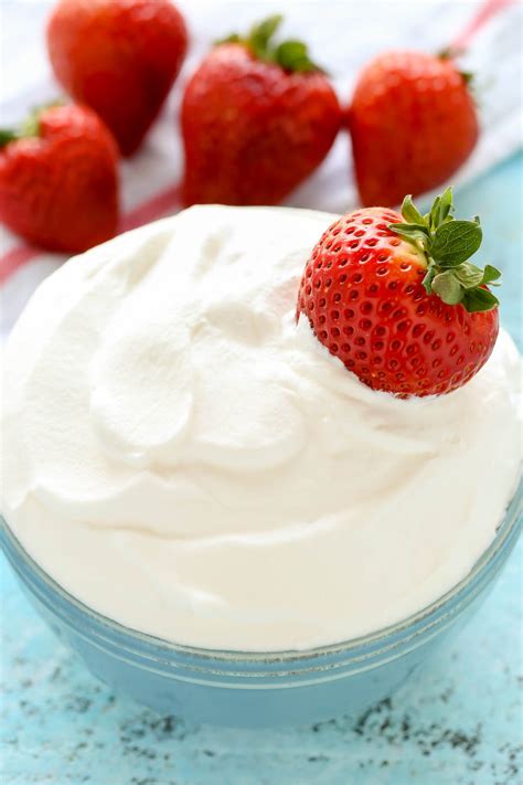 1 cup of liquid heavy cream, 2 tablespoons of sweetener (so in our case ½ teaspoon stevia glycerite), and a little vanilla. Homemade Whipped Cream - Live Well Bake Often