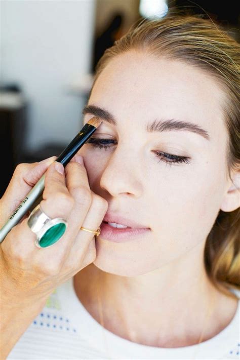 16 Tips To Make You Oh So Photogenic Bold Brows Brows Thick Eyebrows