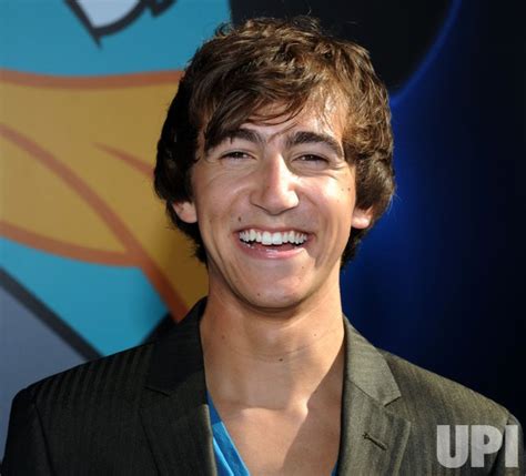 Photo Vincent Martella Attends The Premiere Of Phineas And Ferb In