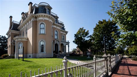 Culbertson Mansion In New Albany Indiana See Photos Inside
