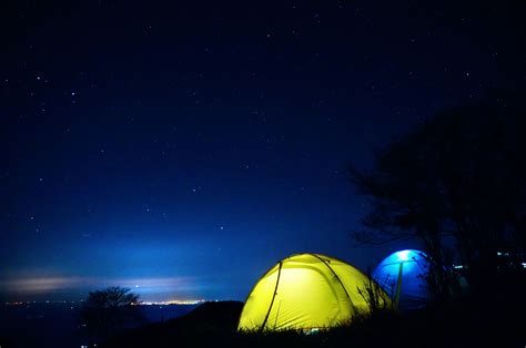 2560x1700 Tent Night Starry Sky Chromebook Pixel Wallpaper Hd Nature