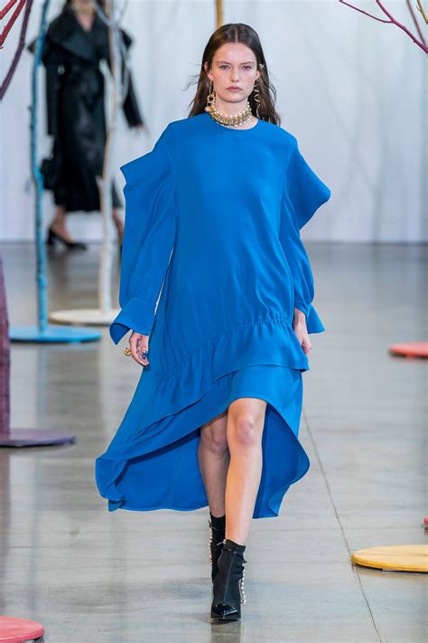 First here are few predictions for color trends in 2021 based on fashion designers and the best color scheme tools out there today for 2021: Advances in technology inspire WGSN's colour of 2021 AI ...